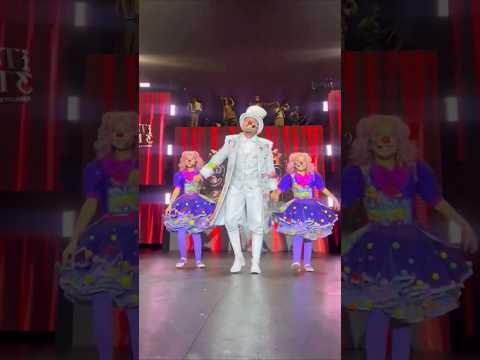Fim de mais uma noite de espetáculo, com muita emoção e carinho do Tirullipa e suas filhas