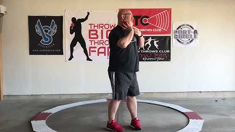 Q&A: Shot Grip Glide vs. Rotational