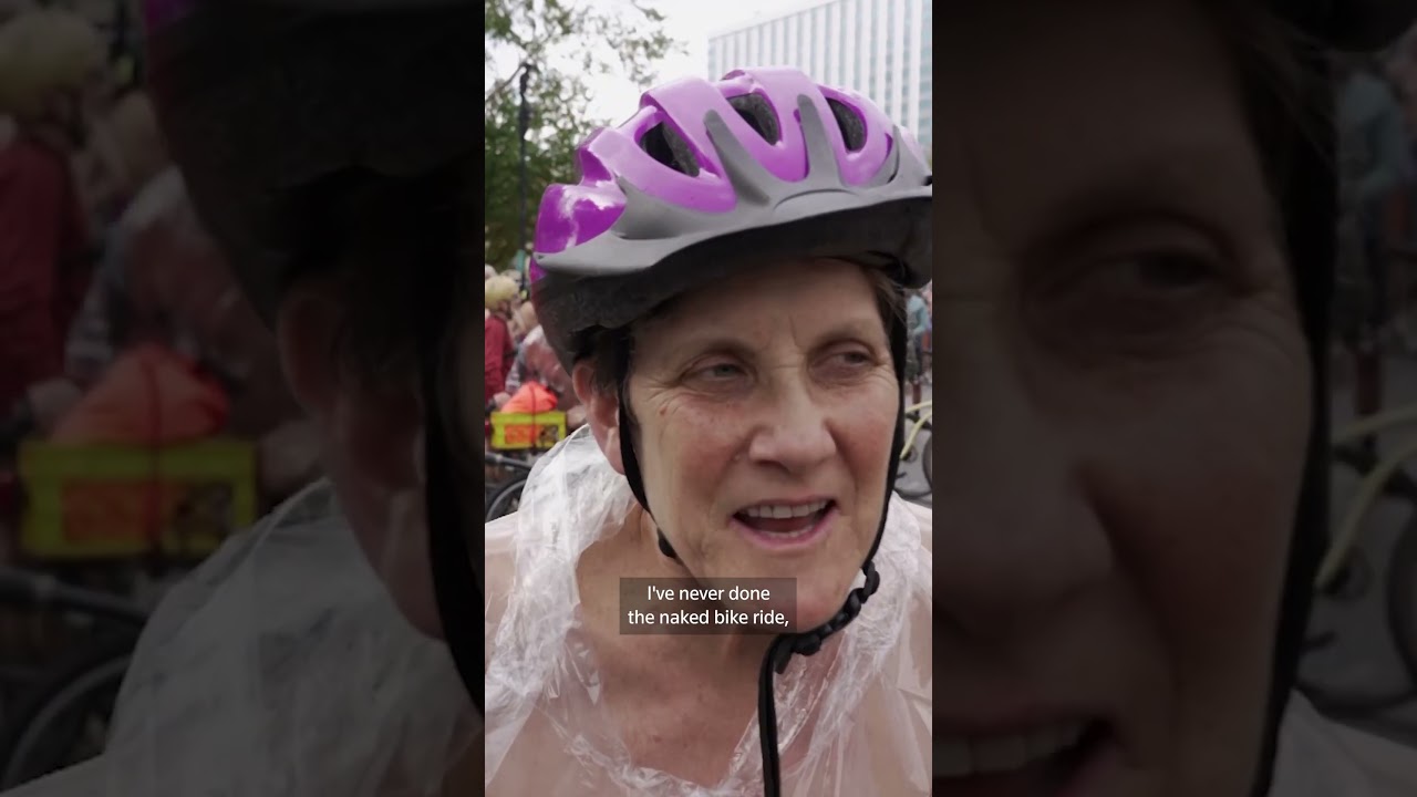 Portlanders hold nude bike protest over National Guard deployment | REUTERS