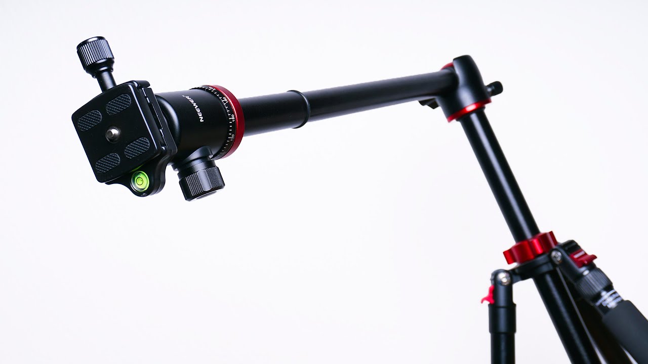 El mejor tripie para unboxings - Tripie Neewer con columna giratoria