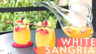 The Perfect summer cocktail: WHITE SANGRIA recipe (easy & delicious!)