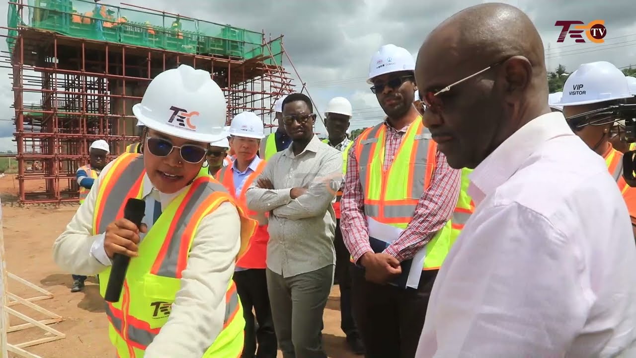 Prof. MBARAWA AMPA HEKO MKANDARASI WA SGR MWANZA - ISAKA “PAMOJA NA MVUA, KAZI INAENDELEA”