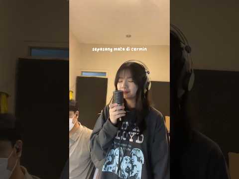 song : Malam
