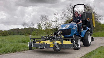 Kolik váží traktor New Holland Boomer?