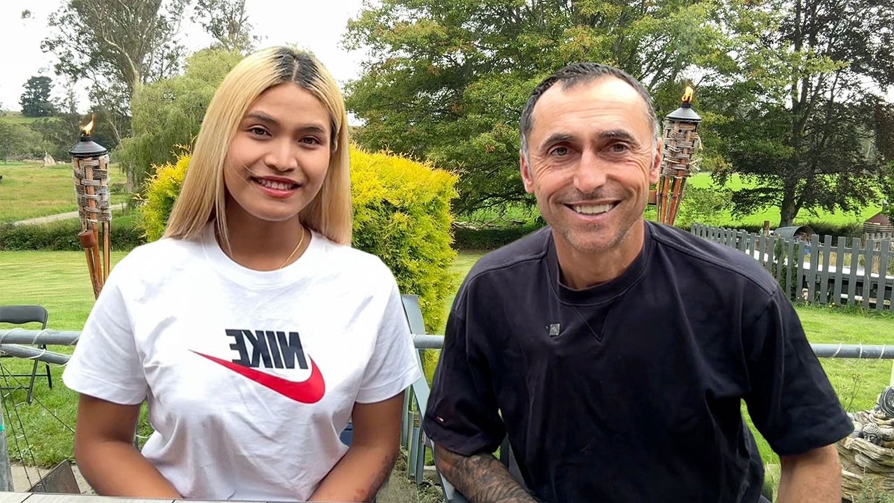 Ep. 84 | Cu tractorul pe PLAJĂ! De la cosit ovăz la pescuit până noaptea 🚜🎣