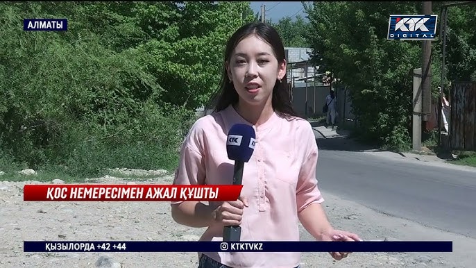 Әйел бастықтармен жұмыста порно видео