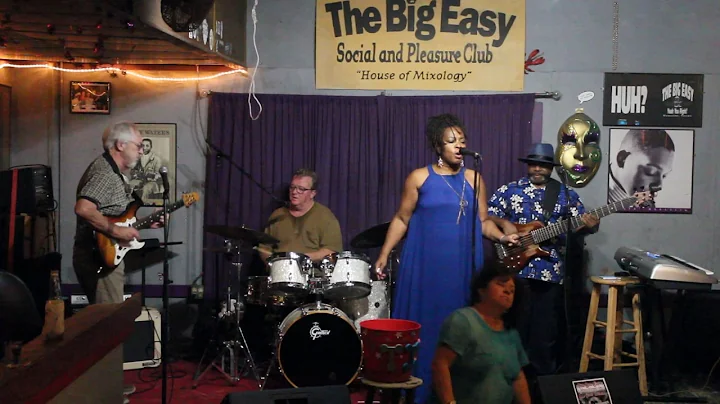 Janice Spivey & The Bad Boys Perform at The Big Ea...
