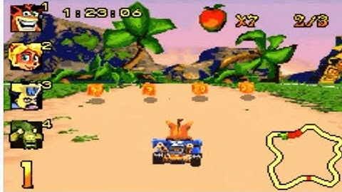 Anbernic RG35XX Gameplay Of Crash Nitrokart (GBA).