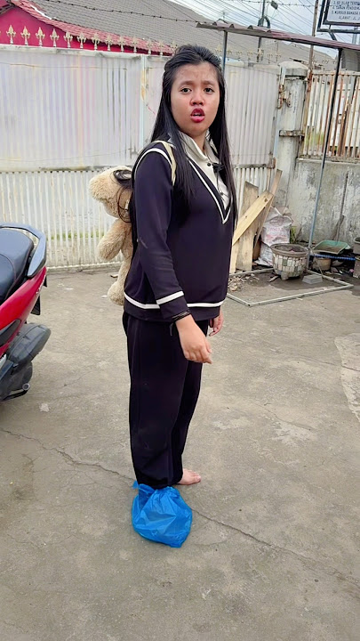 Rifkah doesn't have any shoes