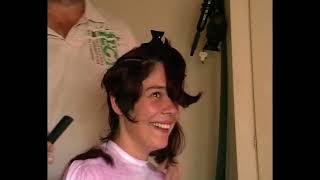 Download Lagu mother and 3 daughters long hair cut short #pixiehaircut #ladieshaircut #haircut #haircare #hair MP3 Download Lagu mother and 3 daughters long hair cut short #pixiehaircut #ladieshaircut #haircut #haircare #hair MP3