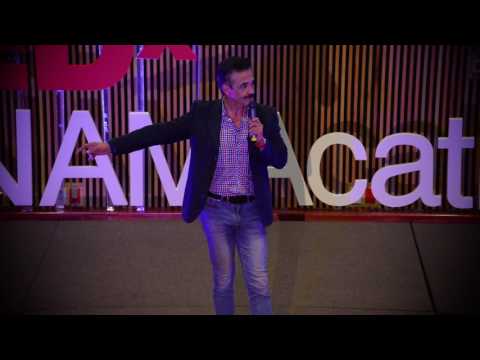 La importancia de tener referencias culturales | Tomás Goros | TEDxUNAMAcatlán