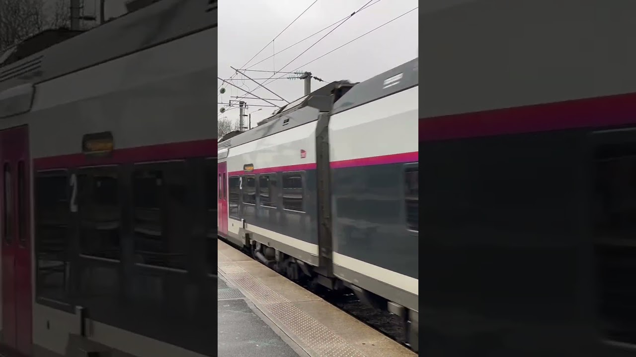 Passage d’un Omneo Premium ( Regio 2N) en gare de Meaux