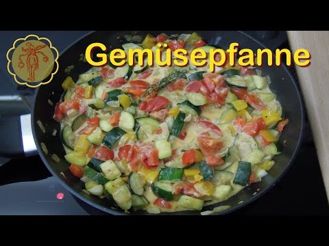 Zucchini Reispfanne mit Schafskäse - Rezept. 