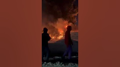 🔥"Фейерверк НАЧАЛСЯ УЖЕ": МОЩНЫЙ пожар в Питере