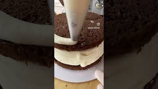 Сборка торта «Орео» с шоколадным ганашем и чизкейком с одноименной печенькой?капкейки тортназаказ