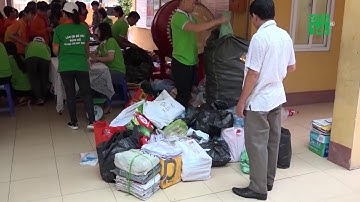Thu gom rác tái chế đổi quà tặng tại trường học | VTC14