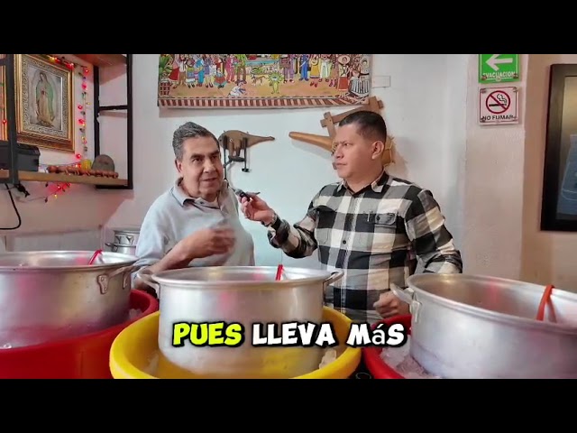 El "Tony Curtis" nos cuenta que contiene un buen pulque.