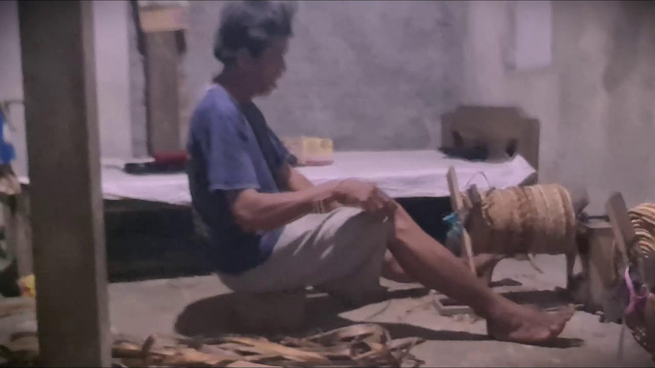 Ancient Skill: Making Durable Rope from Banana Bark _FarmersLife _Shorts