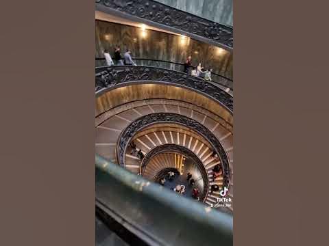 Италия.Ватикан.Музеи Ватикана.Лестница Браманте - YouTube