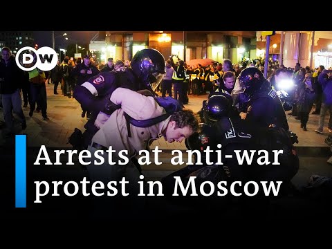 Russia: Panic, protests follow Putin's call for 'partial mobilization' | DW News