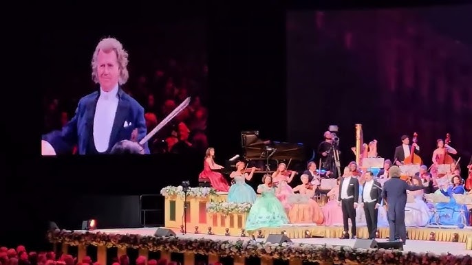 Sportpalast Waltz (Wiener Praterleben) - André Rieu & his Johann Strauss Orchestra - Co-op Live 2025 - YouTube