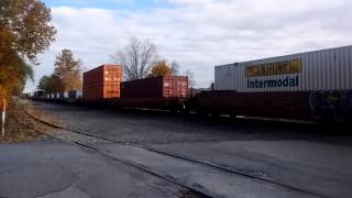 Railfanning in highland, NY CSX