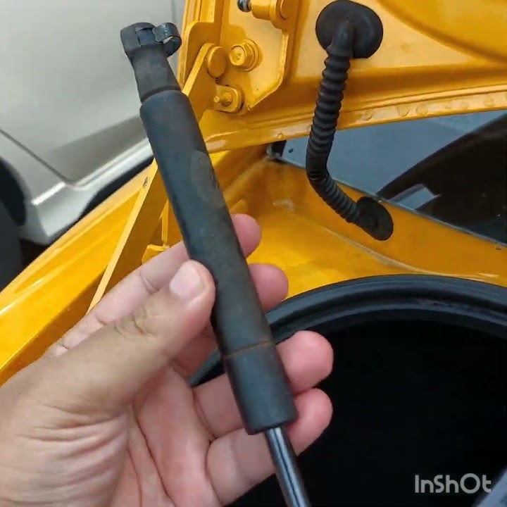 Tukar damper rear bonet persona