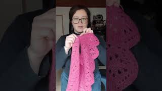 Macaw wings shawl TCAL week 3 #shorts
Section 5 of the pattern is free on the blog here: https://yarnandy.com/macaw-wings-shawl-tcal-part-5/
All the information about the TCAL is here: https://yarnandy.com/macaw-wings-shawl-tcal-tunisian-crochet-along/
If you have questions I havent addressed in the video or the pattern, please leave a comment and Ill do my best to help you.
Please subscribe and click the bell button if you want to be notified when I publish more videos of my patterns and some more yarn-related videos.
🔔 https://www.youtube.com/c/yarnAndy?sub_confirmation=1
✉️ Subscribe to my emails: https://dashboard.mailerlite.com/forms/217082/71305216096470146/share
Copyright reserved for this video and pattern @ Andrea Crețu
You may do what you want with the products you create based on this pattern. Mentioning the pattern and designer when you sell a product is welcome, but not mandatory.
You may not, on the other hand, distribute this pattern or video or parts of them, either with attribution, or without, as derivatives or under your name. You also may not host CALs and give advice about this pattern without my permission. You may not use text generated by transcribing this video without express written permission from the original copyright owner.
Please share the pattern and video using the original links only. Macaw wings shawl TCAL week 3 #shorts