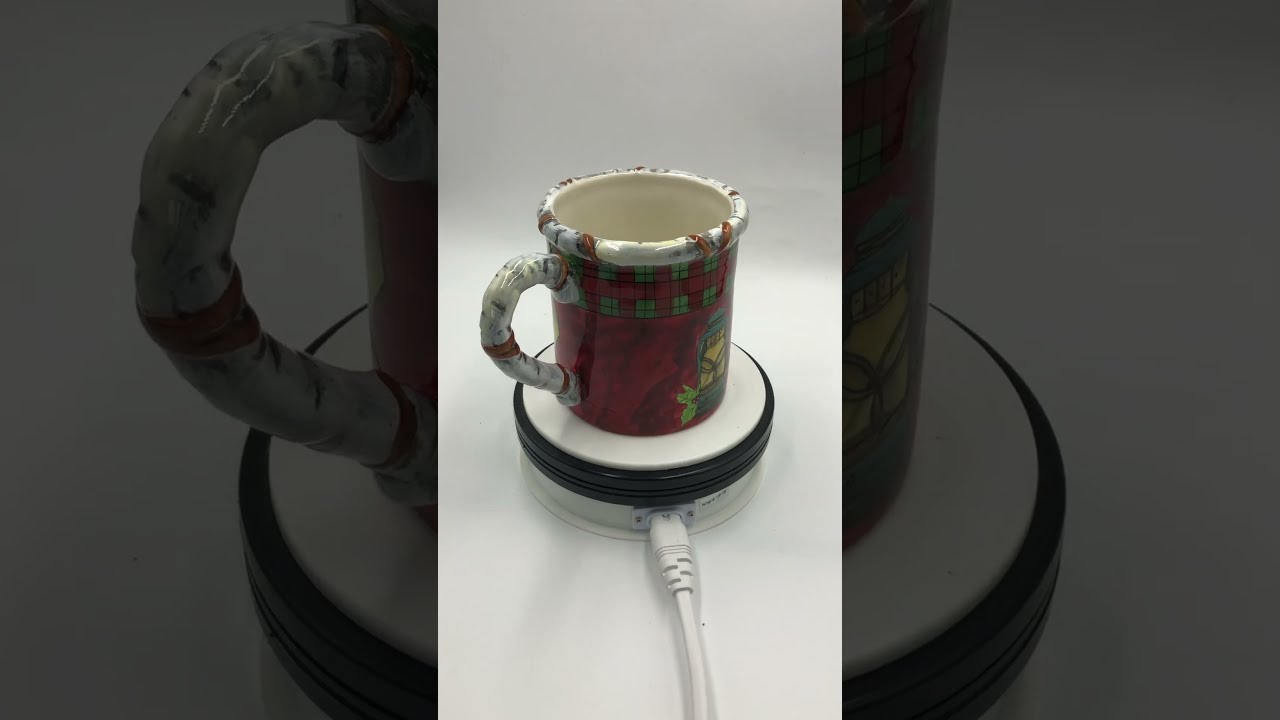 Cozy Up with Vintage Christmas Vibes! 🎄 Oversized Susan Winget Mug Certified International 