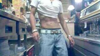 A Dancing Reggaeton 1