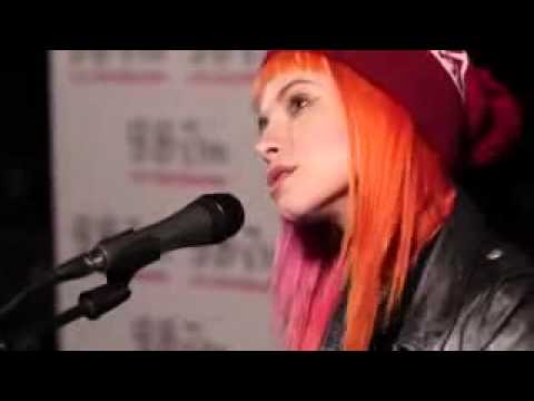 (+) Paramore - Misery Business (acoustic)