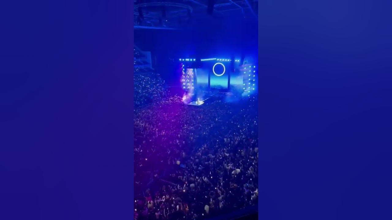 Adekunle Gold & Davido - High (Live at The 02 Arena)