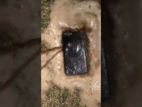 Pouring Coca Cola On An IPhone In 2022