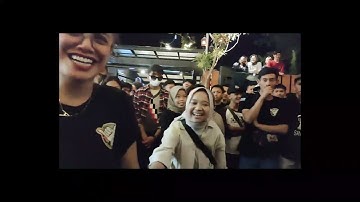 JARANG TERJADI ADE ASTRID MENCUG DAUN HIRIS LIVE MUSIK ANGKRINGAN TEH ITA PUNCLUT NEW MANDALA