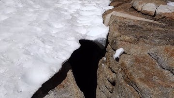 Yosemite Death Trap - crevice