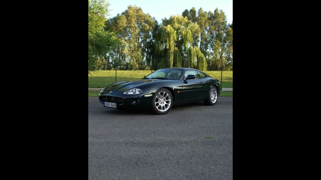 1998 Jaguar XKR - British Racing Green/Beige -