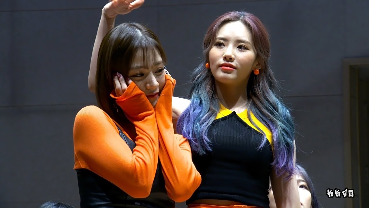 190622 프로미스나인 (fromis_9) - 8차 사인회 포토타임 (Photo Time) 직캠(Fancam) @팬사인회 목동 청소년 수련관 4K 60P by KKAO