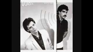 "Gotta Lotta Nerve (Perfect Perfect)" by Daryl Hall & John Oates chords