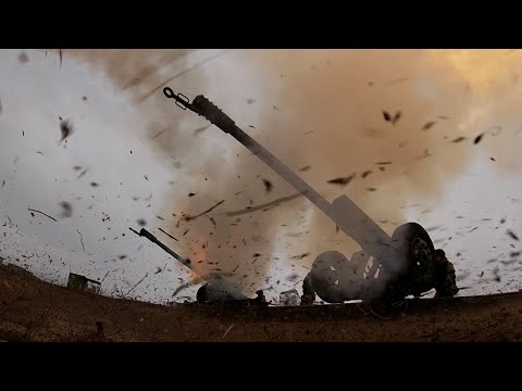 Артиллеристы провели первую репетицию Парада Победы под Самарой