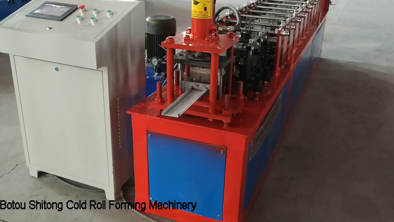 Mexico roller shutter door making machine - YouTube