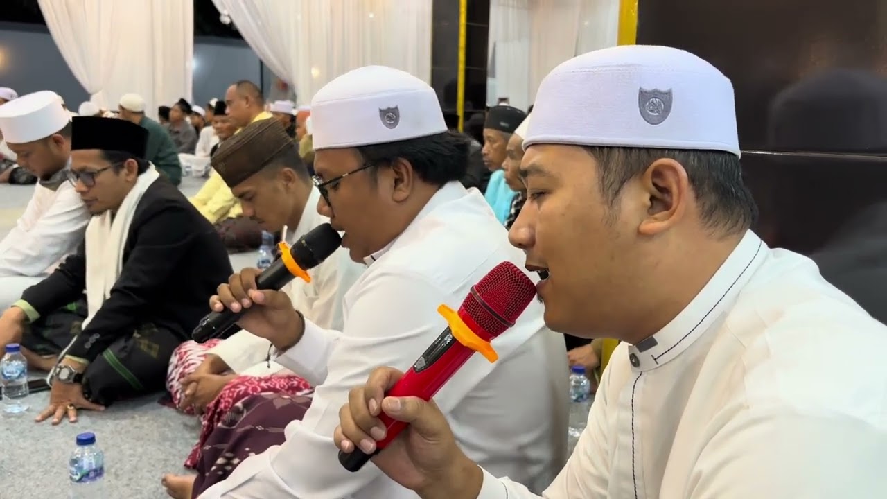 FASAL MAULID DIBA DI BAWAKAN DENGAN NADA YANG BEDA DI VILLA SNGKASA