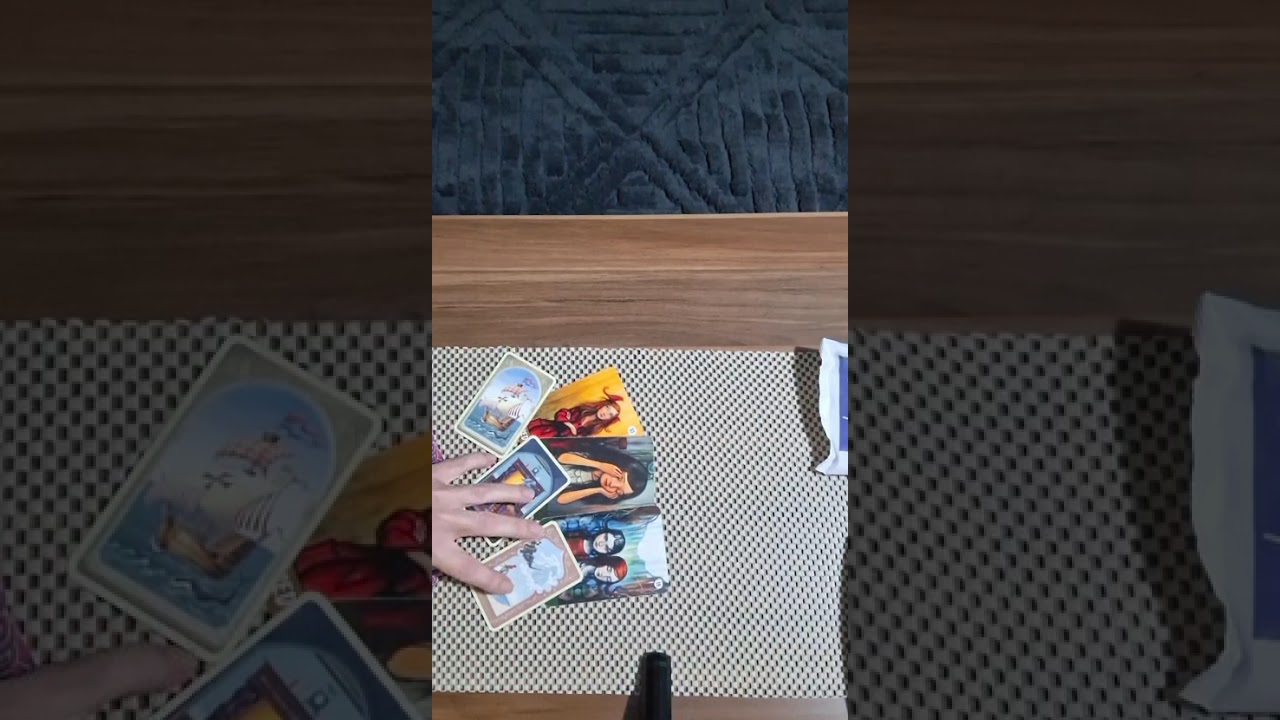 AKLINIZDAKİ KİŞİ NE YAŞIYOR ❤️  KIRGIN AŞIKLAR