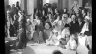 Asmahan -  Mahlaha eshet elfallah       اسمهان - محلاها عيشة الفلاح