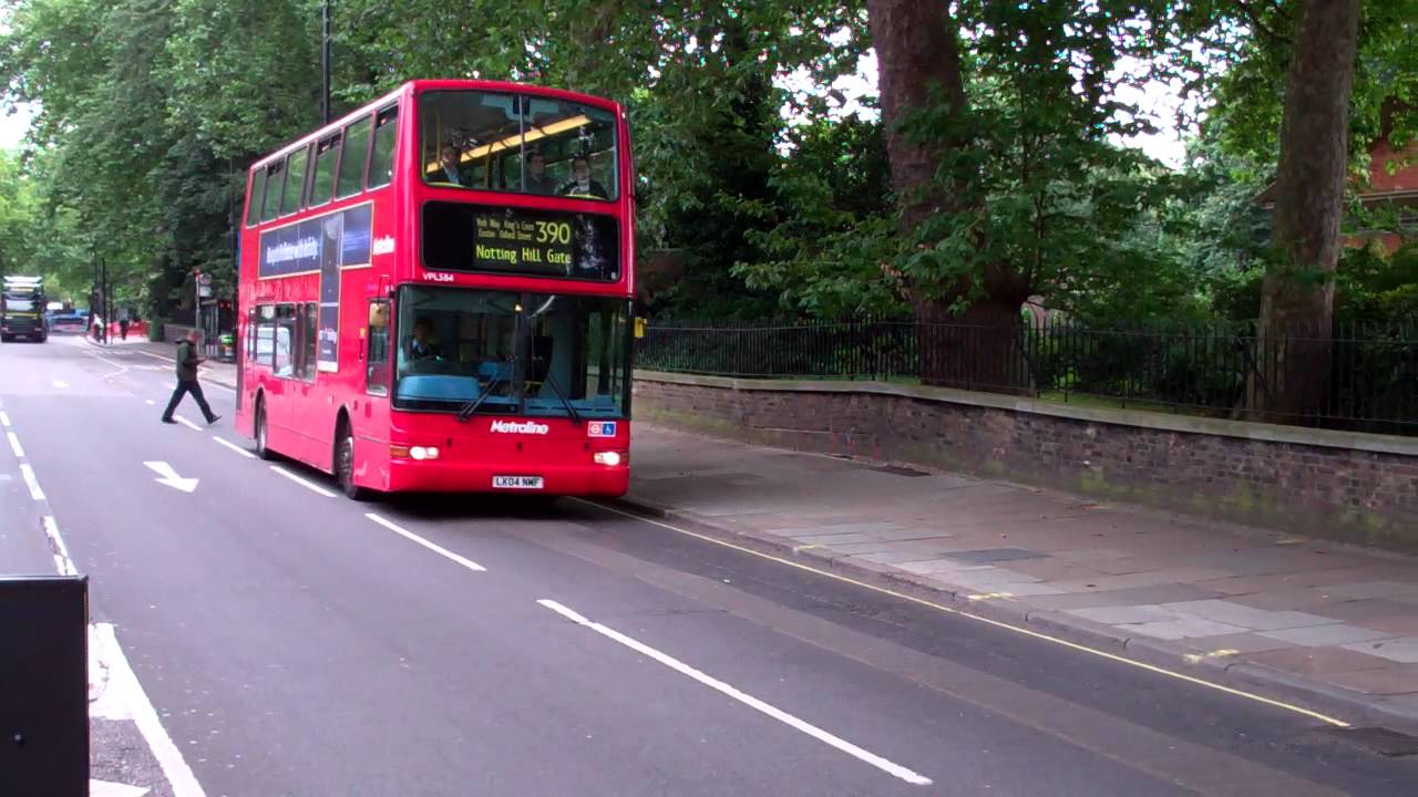 Metroline Route 390 VPL584 LK04NMF Plaxton President Volvo B7TL Holloway (HT)