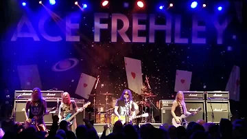 Ace Frehley (KISS) "Shout it out loud" live in Macon Ga. 11/13/2021