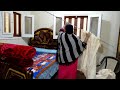 روتين نضافه شامله في الاوضه وعملت تغيير بسيط بس فرق كتير وغسلت الخشب والحيطان بقت فله وبتلمع 
