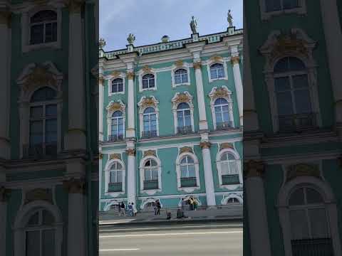 Видео: Дворецът на културата Виборгски в Санкт Петербург