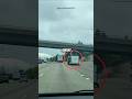 Truck Loses Its Trailer on the Highway 😳 (@seattlevibes4)