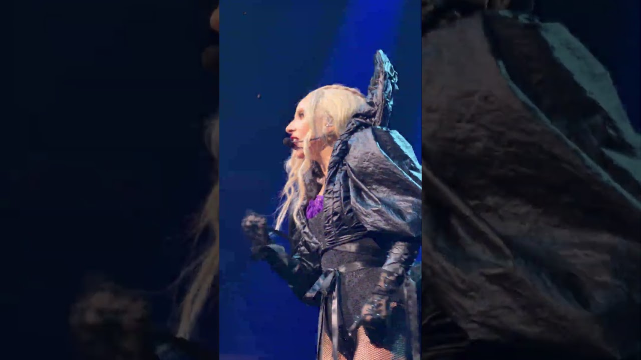Is it right or is it wrong? 🫵 Lady Gaga - Applause live from Mayhem Ball Tour in Austin N1