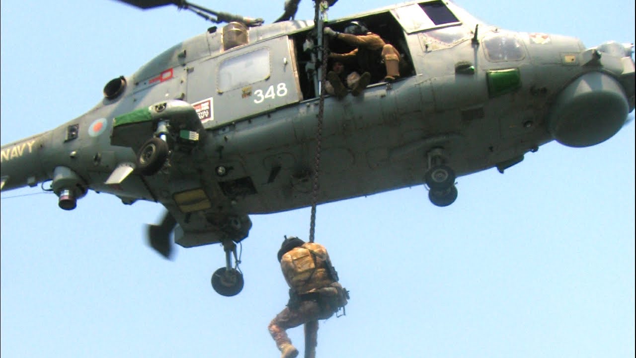 The Royal Marines Daily Routine that No One Talks About - YouTube